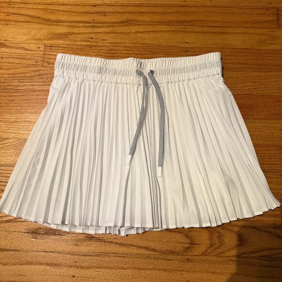G/FORE Micro-pleated Tennis/Golf Skort with inside pocket, Size Small, New - Picture 1 of 2
